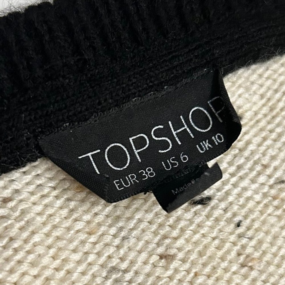 [SOLD] Topshop Genius Sweater ASO Taylor Swift and Demi Lovato - Picture 4 of 8